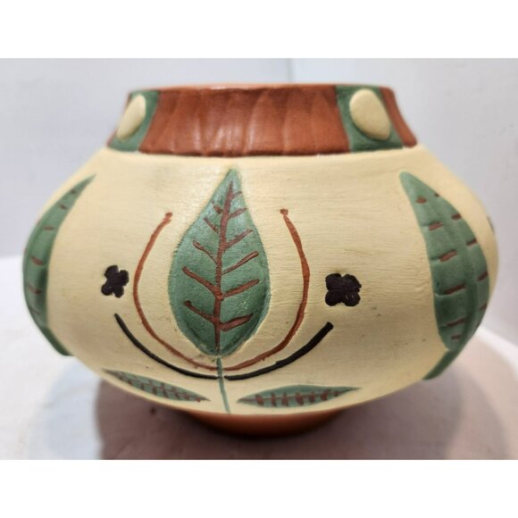 Vintage Southwestern Pottery Vase Round with Leaves Tan Green Brown 6" Tall - Picture 8 of 15